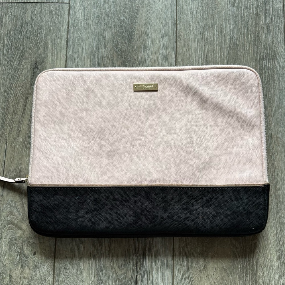 kate spade Blush Pink saffiano leather laptop case with Gold Plaque
